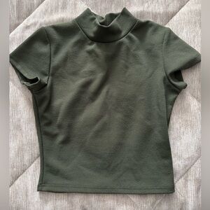 Snap Olive Green Short Sleeve Turtleneck Top